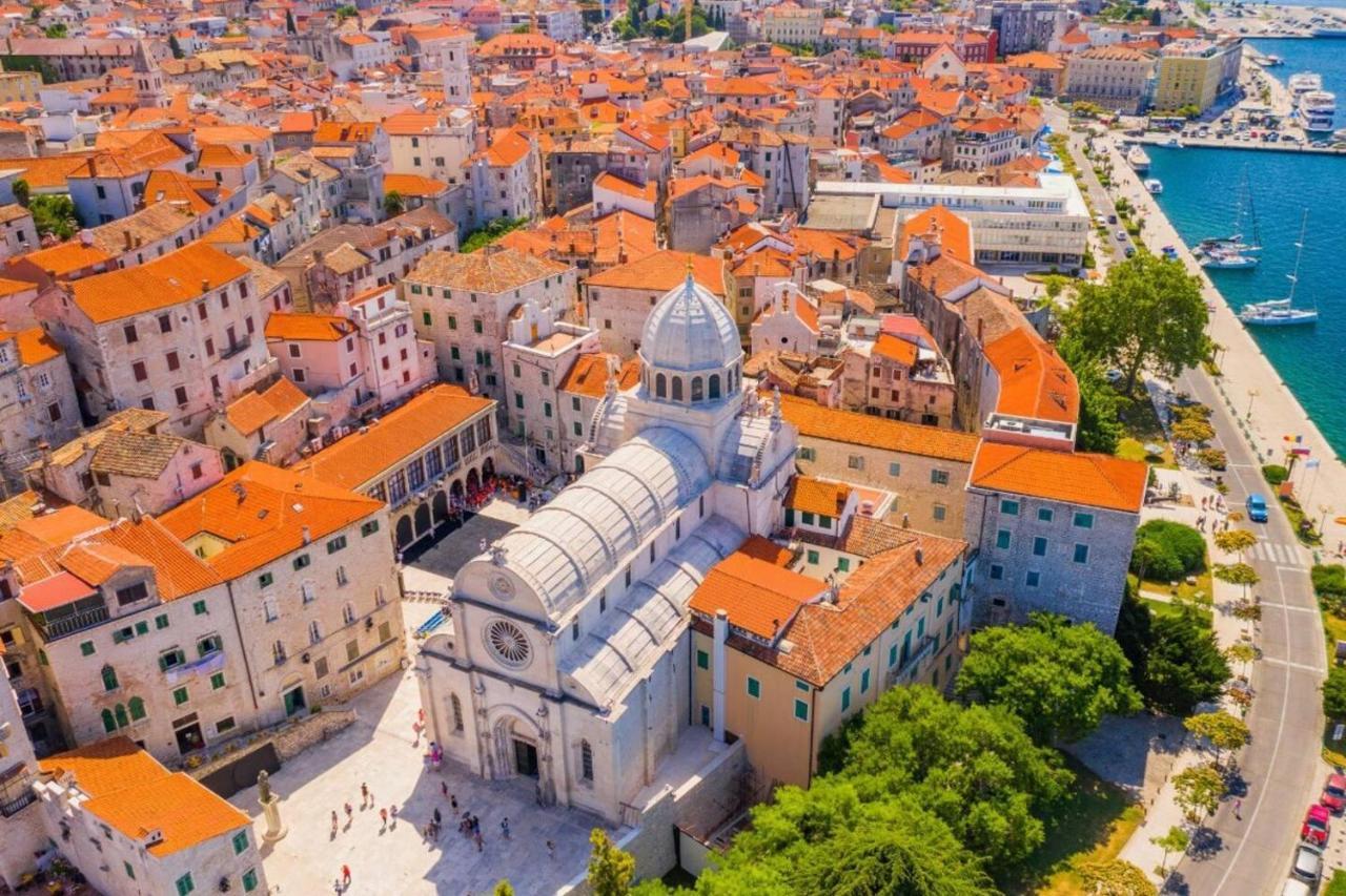 Urban Lights Hideaway - City Center Sibenik Exterior photo