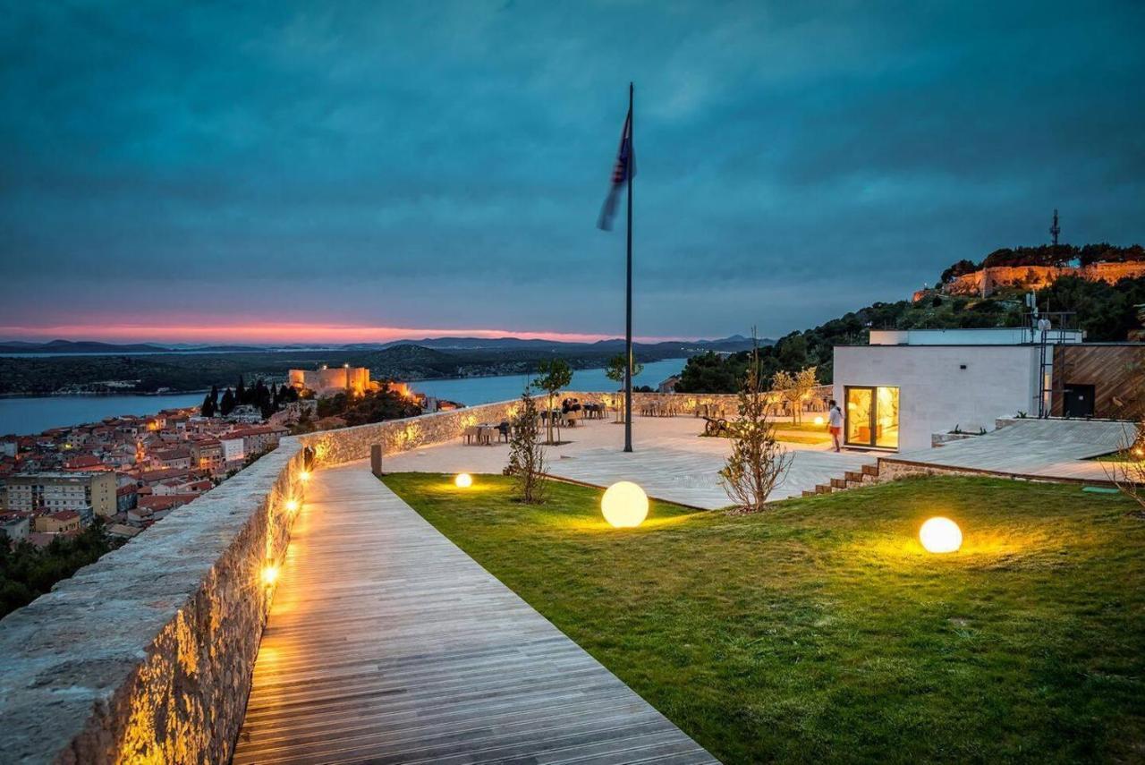 Urban Lights Hideaway - City Center Sibenik Exterior photo